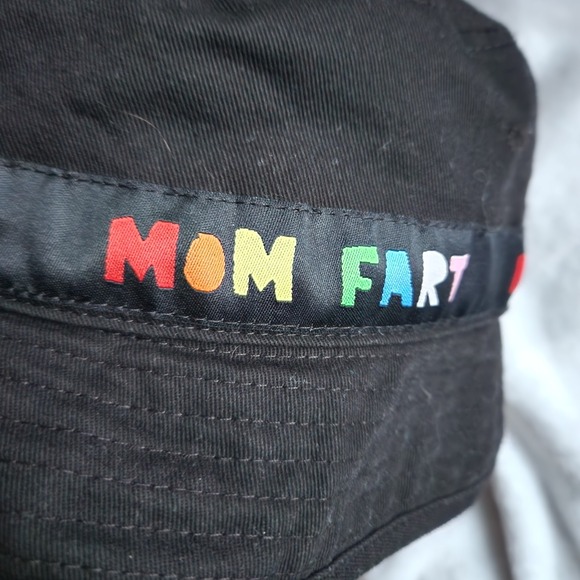 Porous Walker Mom Fart Bucket Hat Rainbow Black One Size - Picture 3 of 6